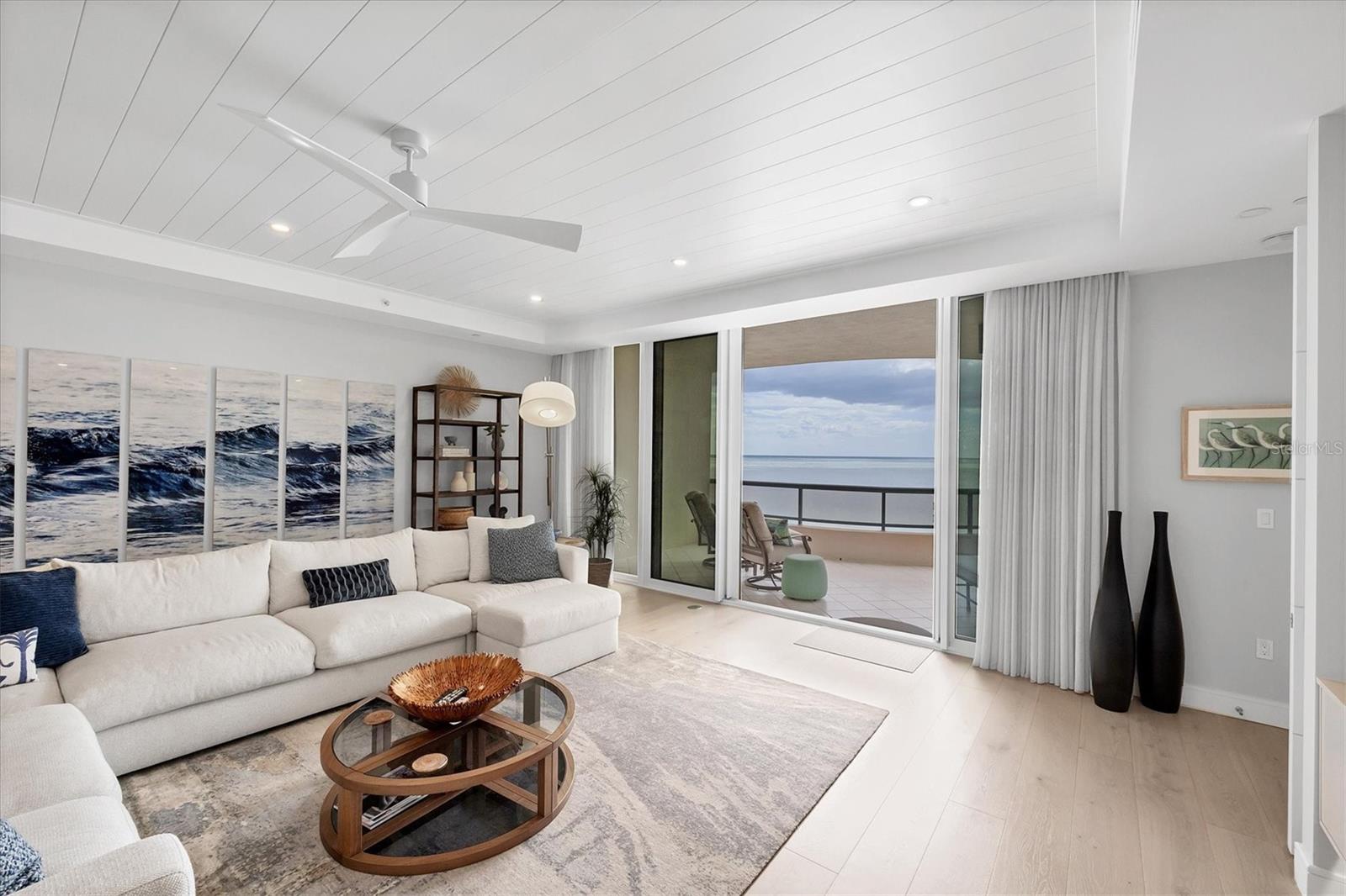 Image 9 of 71 For 435 L Ambiance Drive J703