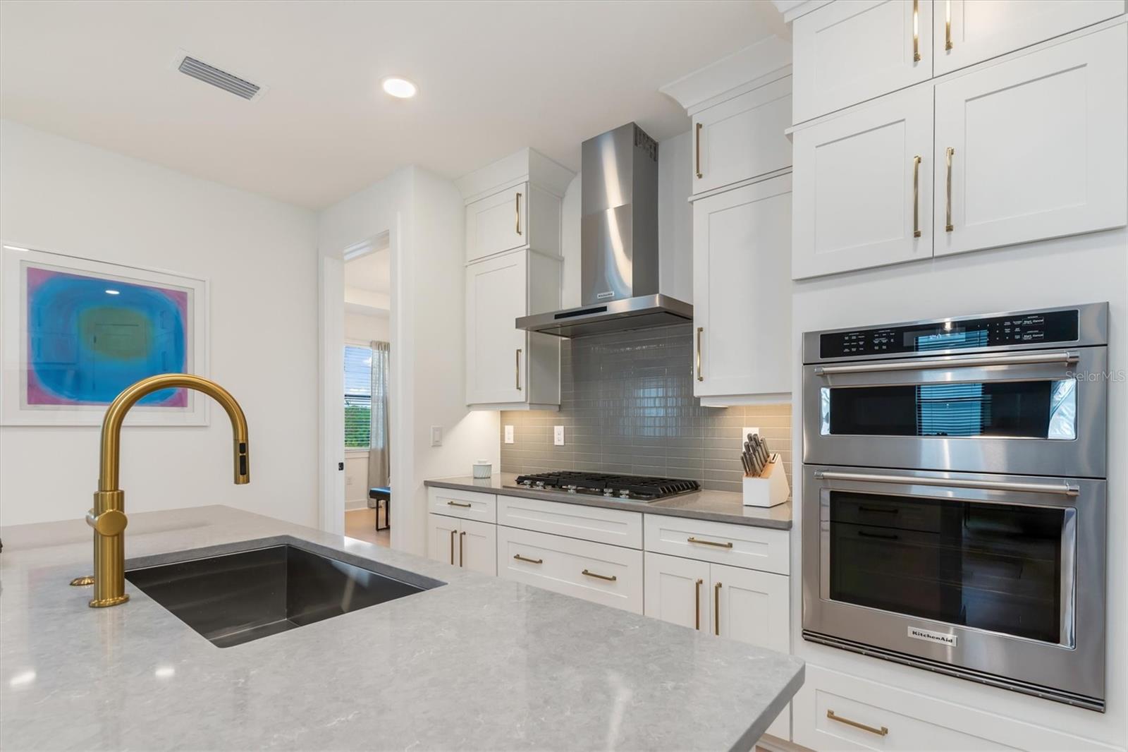 Image 14 of 62 For 18881 Daybreak Drive