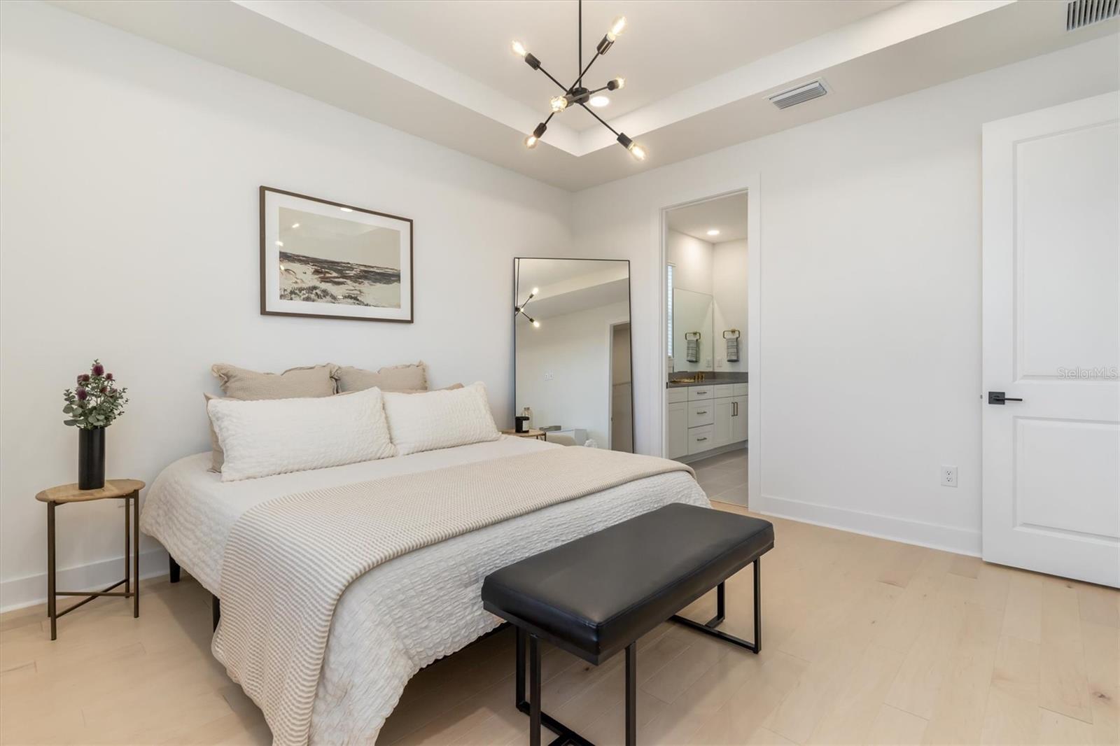 Image 16 of 62 For 18881 Daybreak Drive