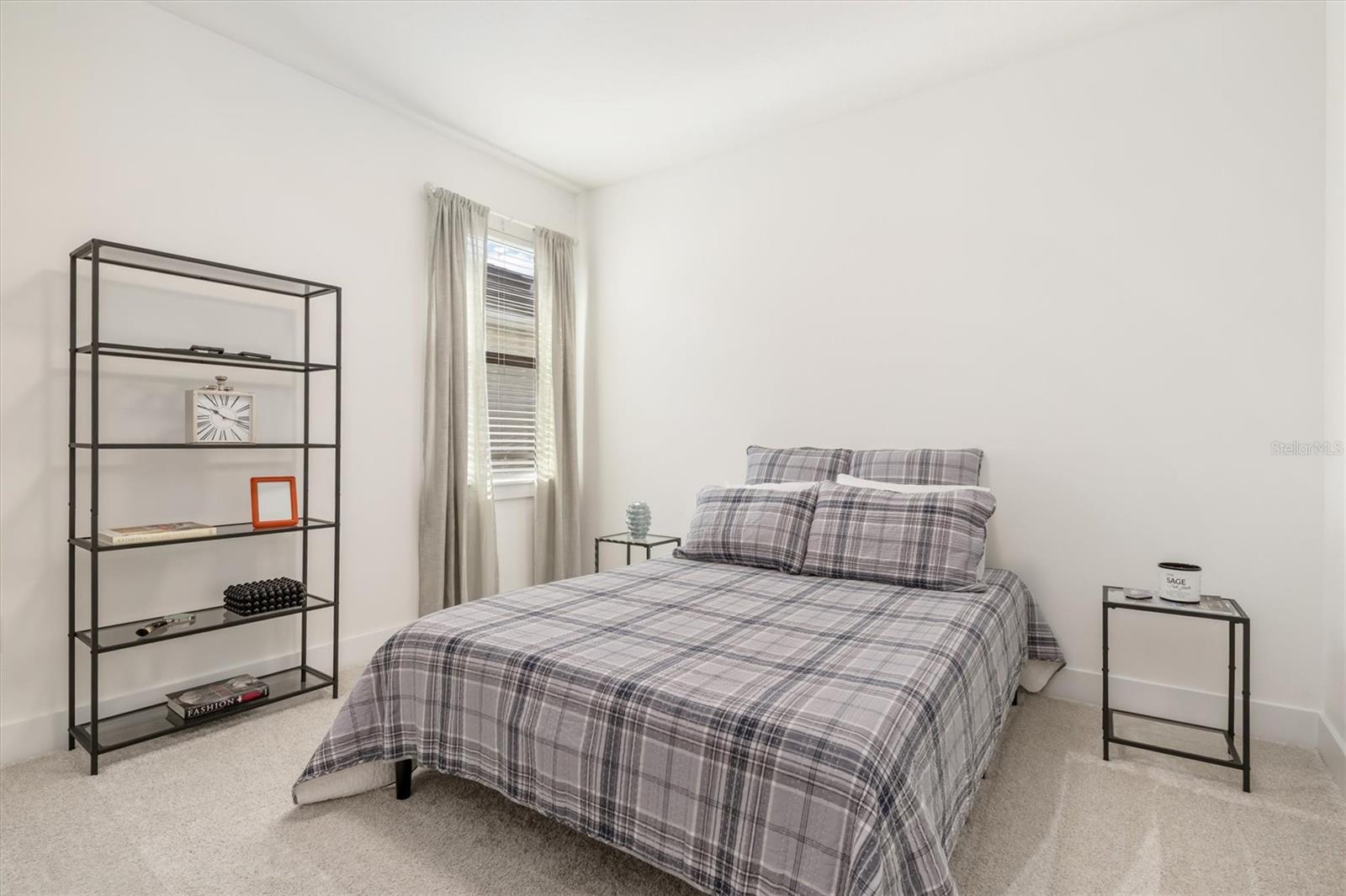 Image 23 of 62 For 18881 Daybreak Drive