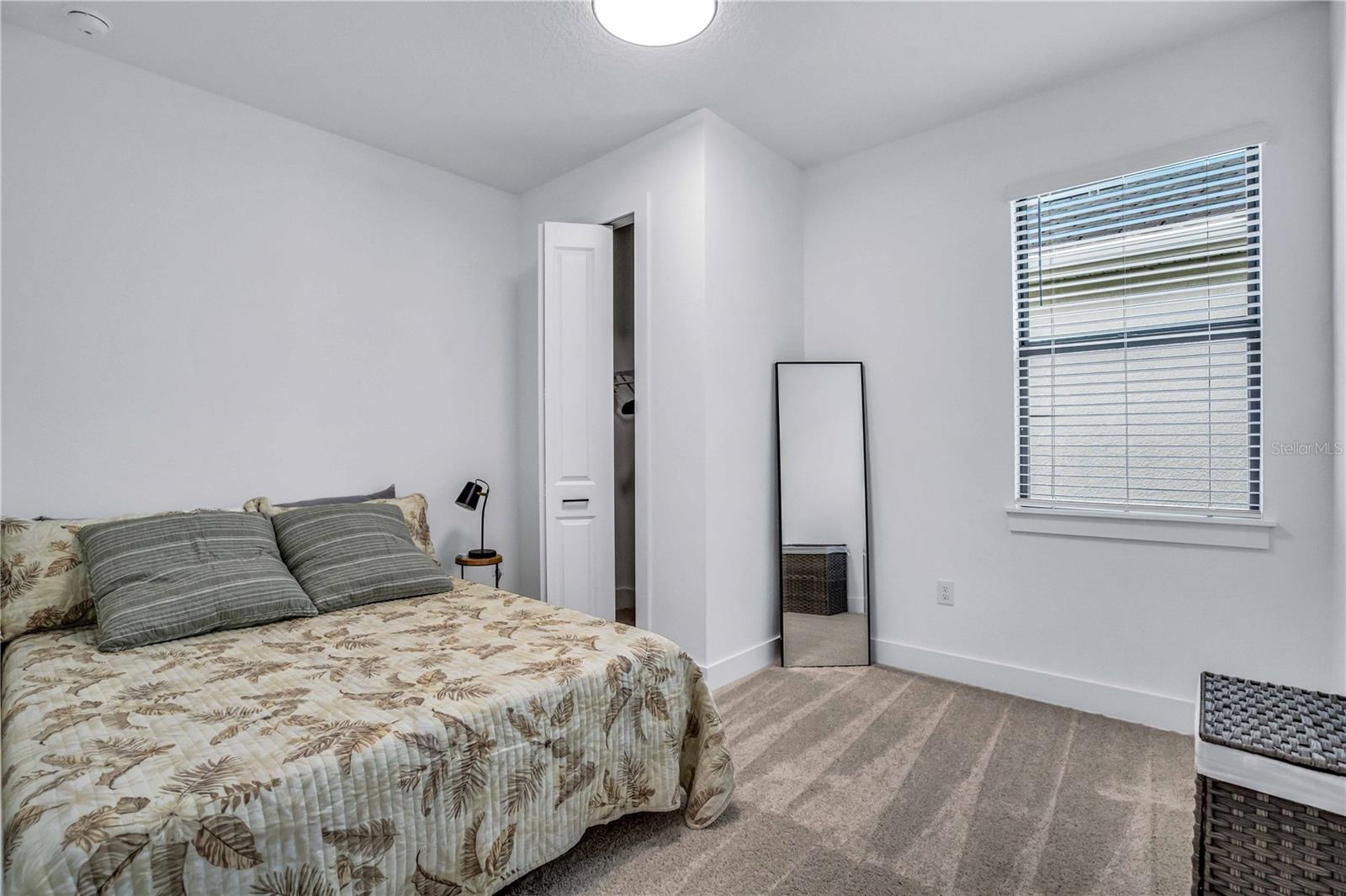 Image 25 of 62 For 18881 Daybreak Drive