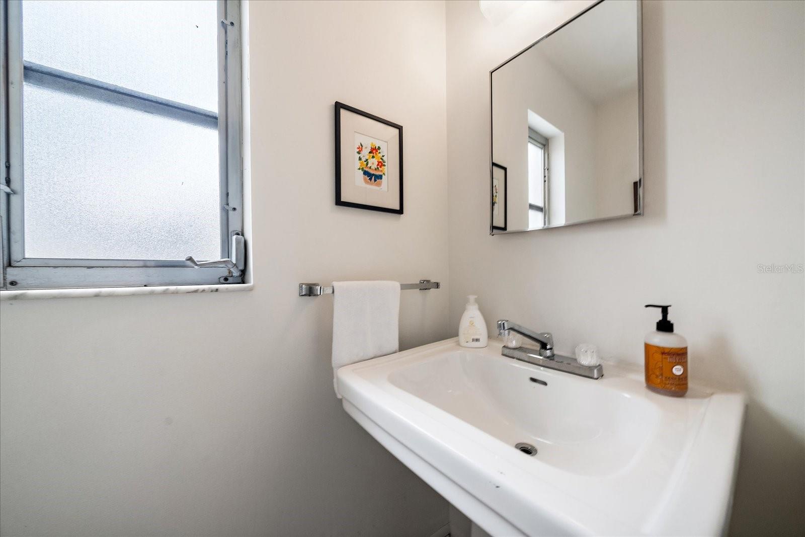 Image 34 of 44 For 4220 Larkin Street