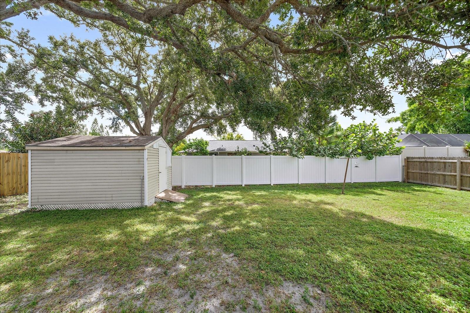 Image 36 of 44 For 4220 Larkin Street