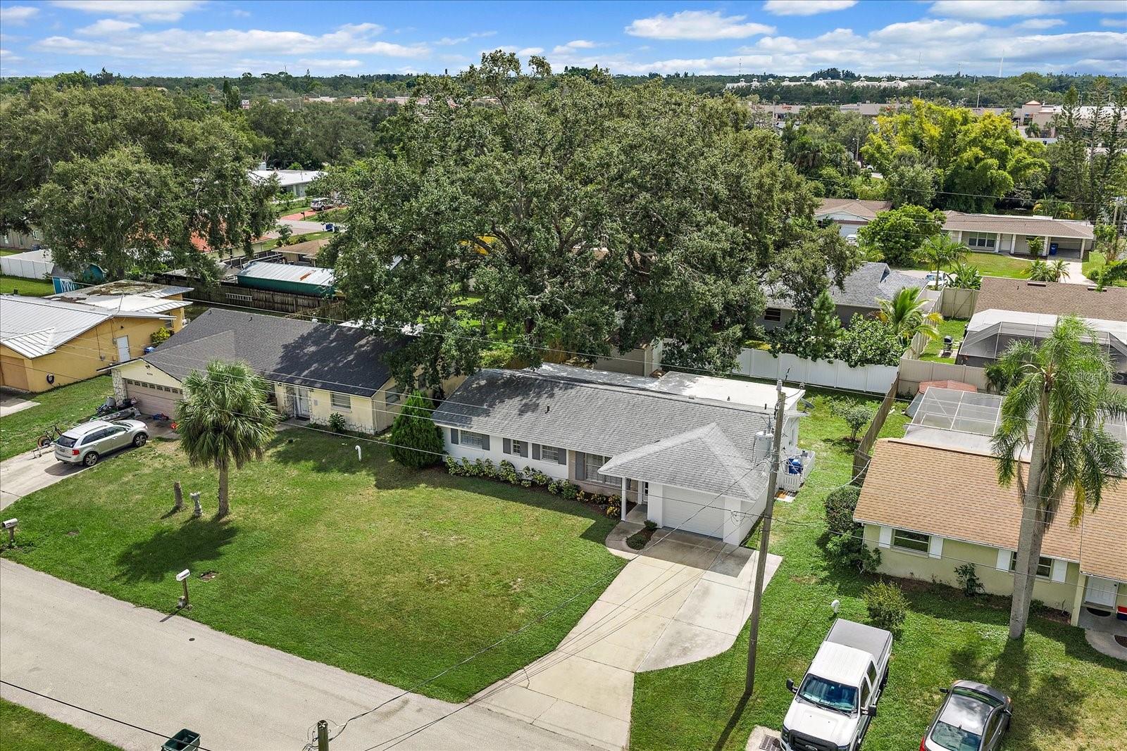 Image 40 of 44 For 4220 Larkin Street
