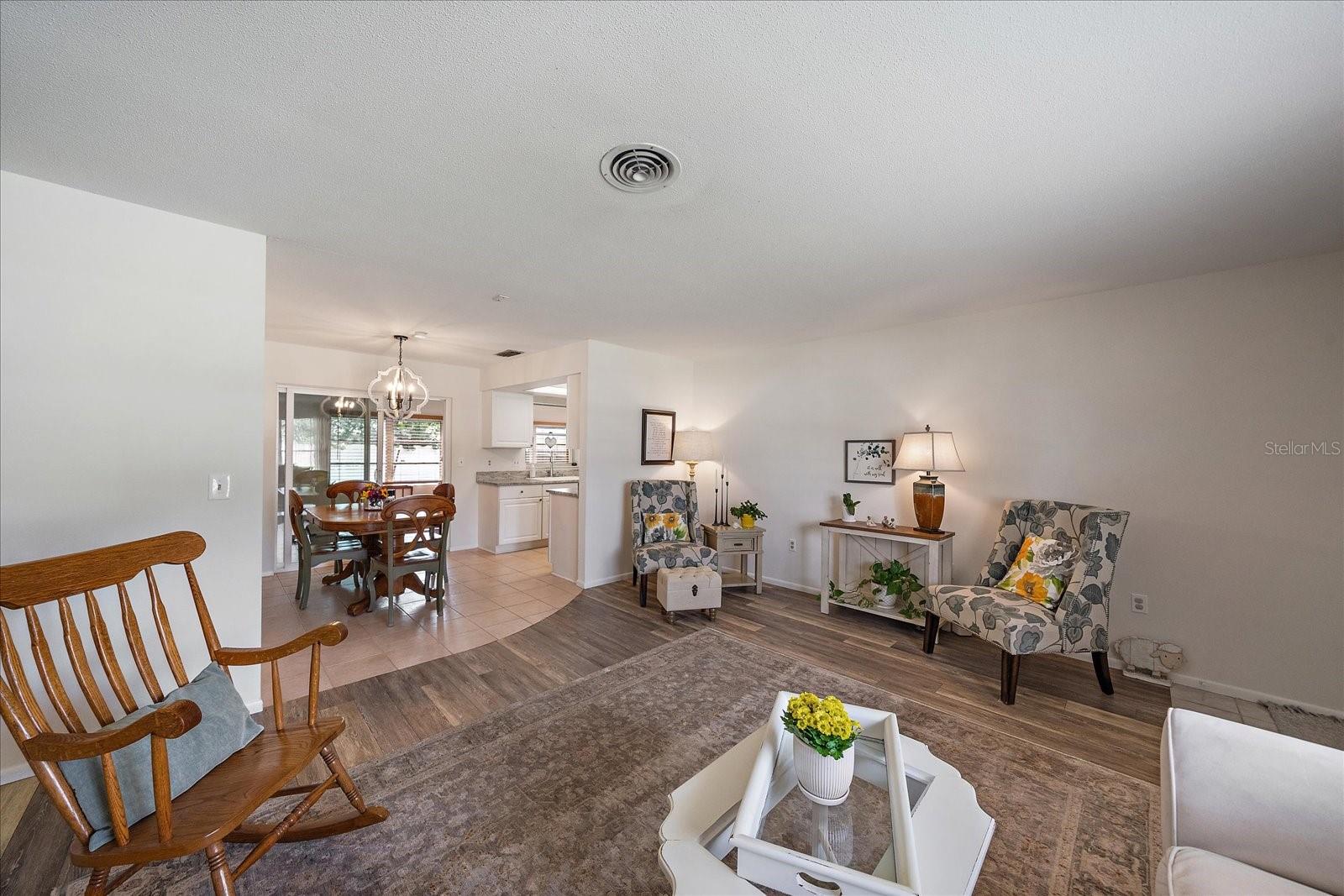 Image 7 of 44 For 4220 Larkin Street