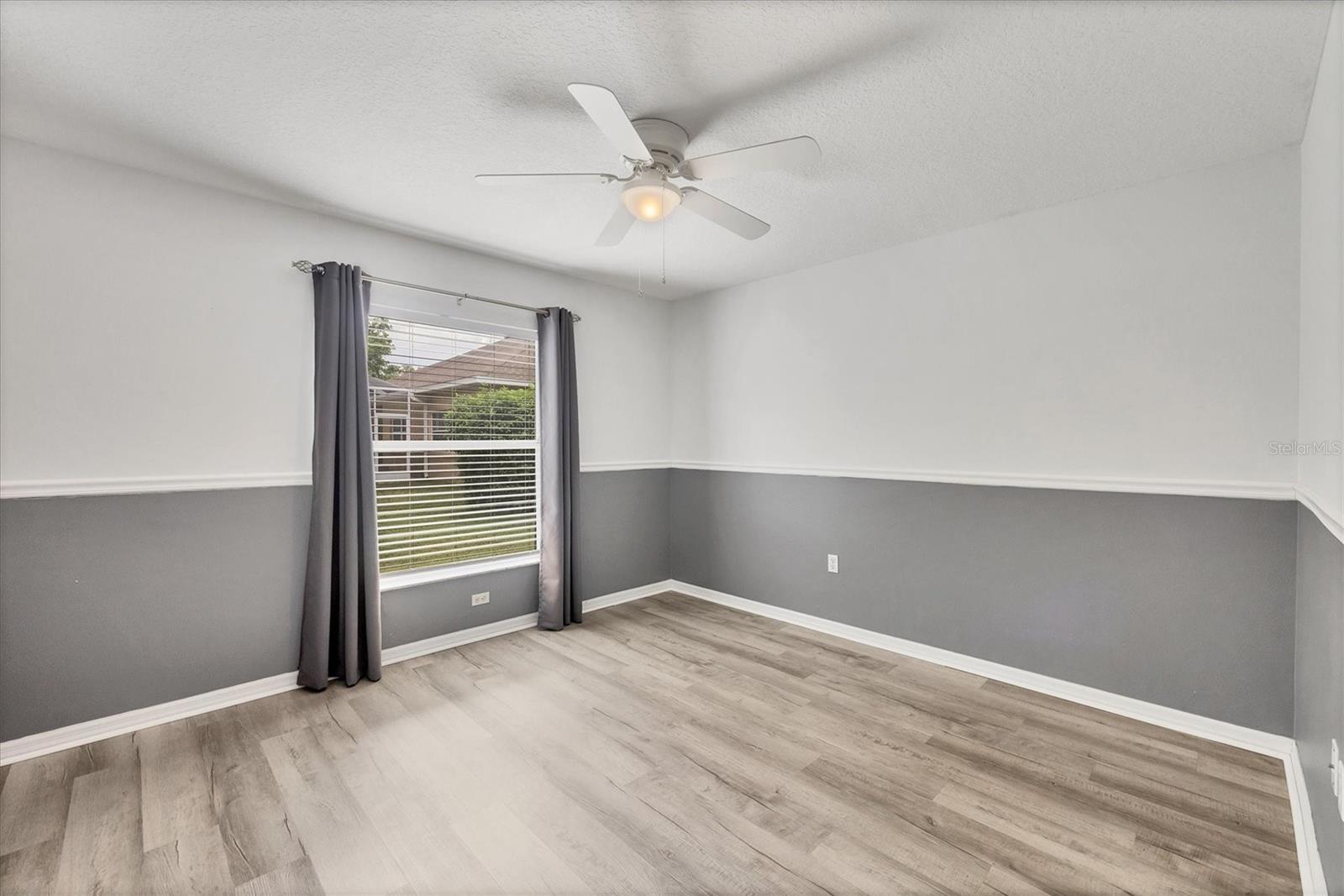 Image 27 of 52 For 7604 49th Avenue E