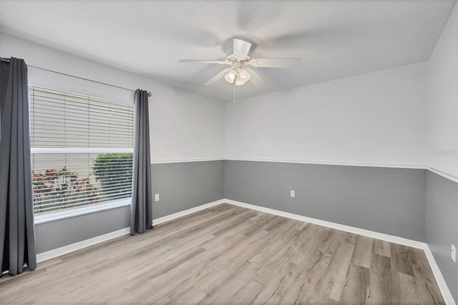 Image 29 of 52 For 7604 49th Avenue E