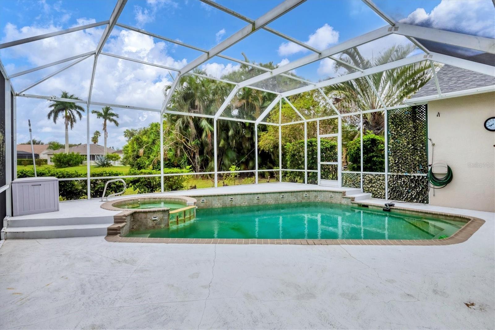 Image 32 of 52 For 7604 49th Avenue E