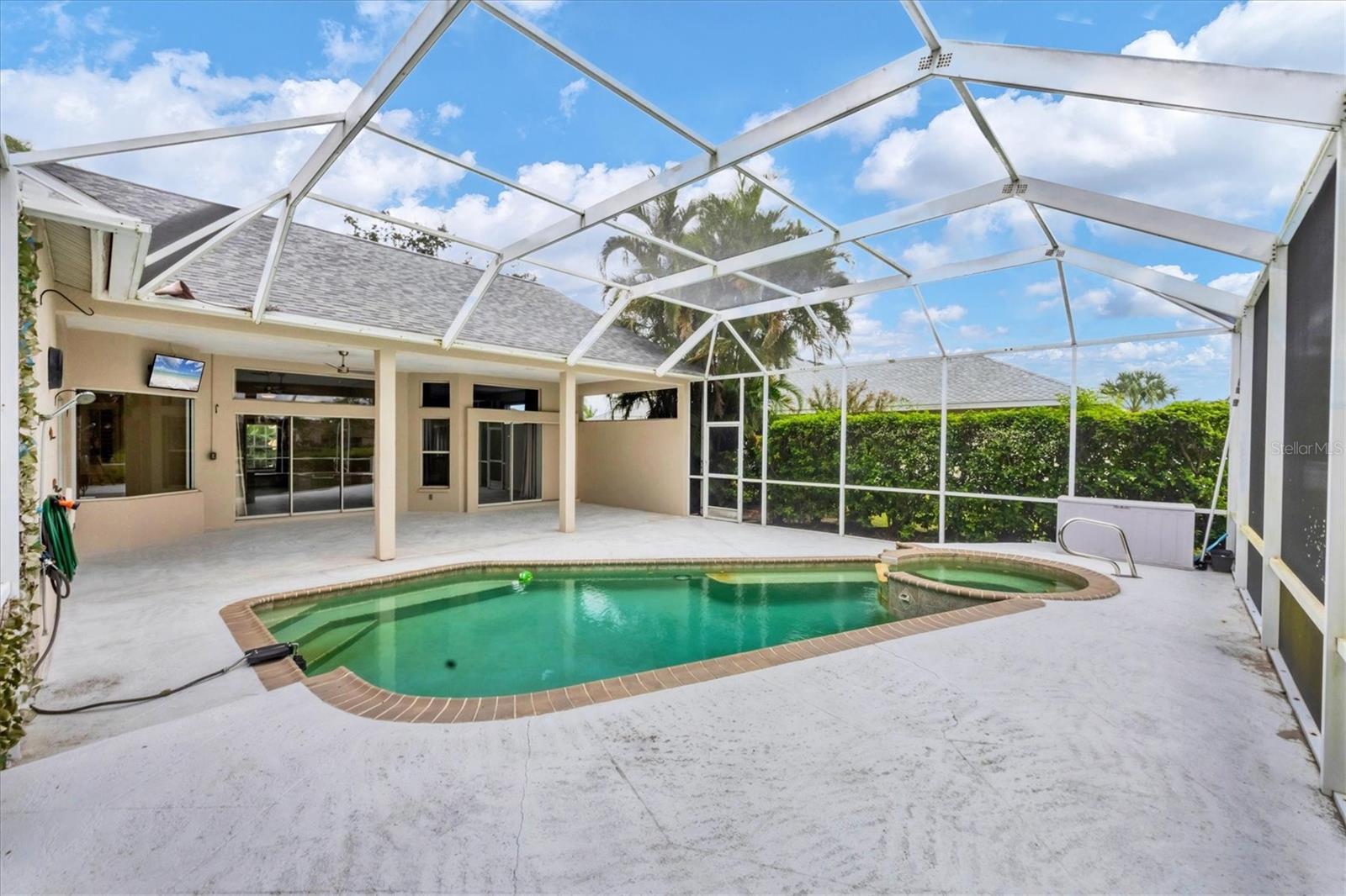 Image 34 of 52 For 7604 49th Avenue E