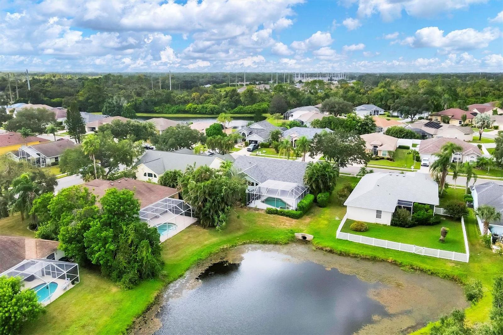 Image 4 of 52 For 7604 49th Avenue E