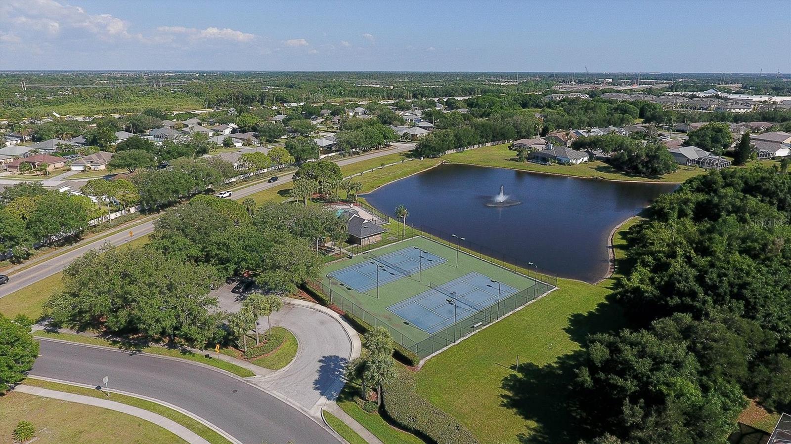 Image 43 of 52 For 7604 49th Avenue E