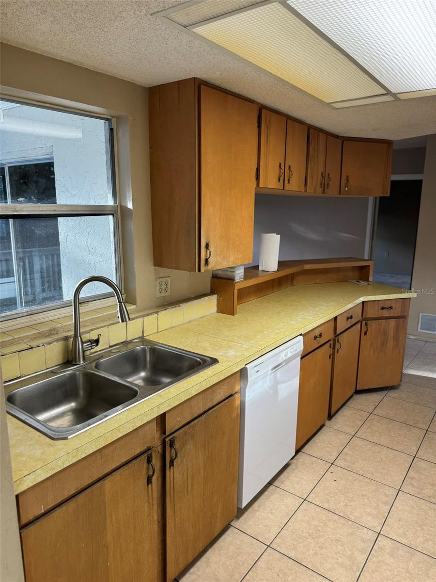Image 18 of 33 For 5251 Bunyan Street