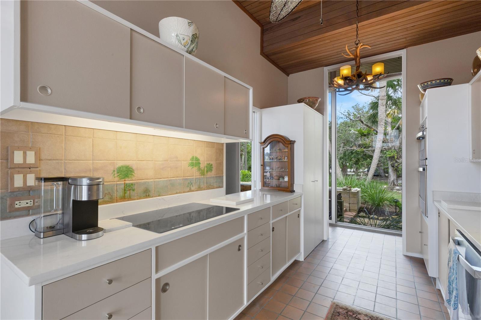 Image 10 of 66 For 62 Sandy Hook Road S