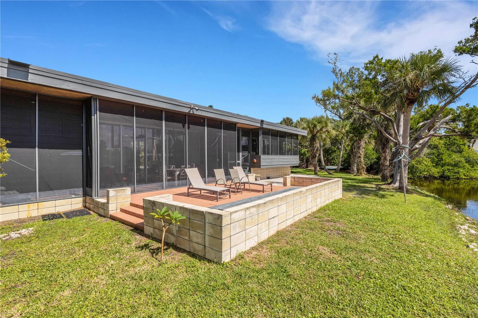 Image 39 of 66 For 62 Sandy Hook Road S