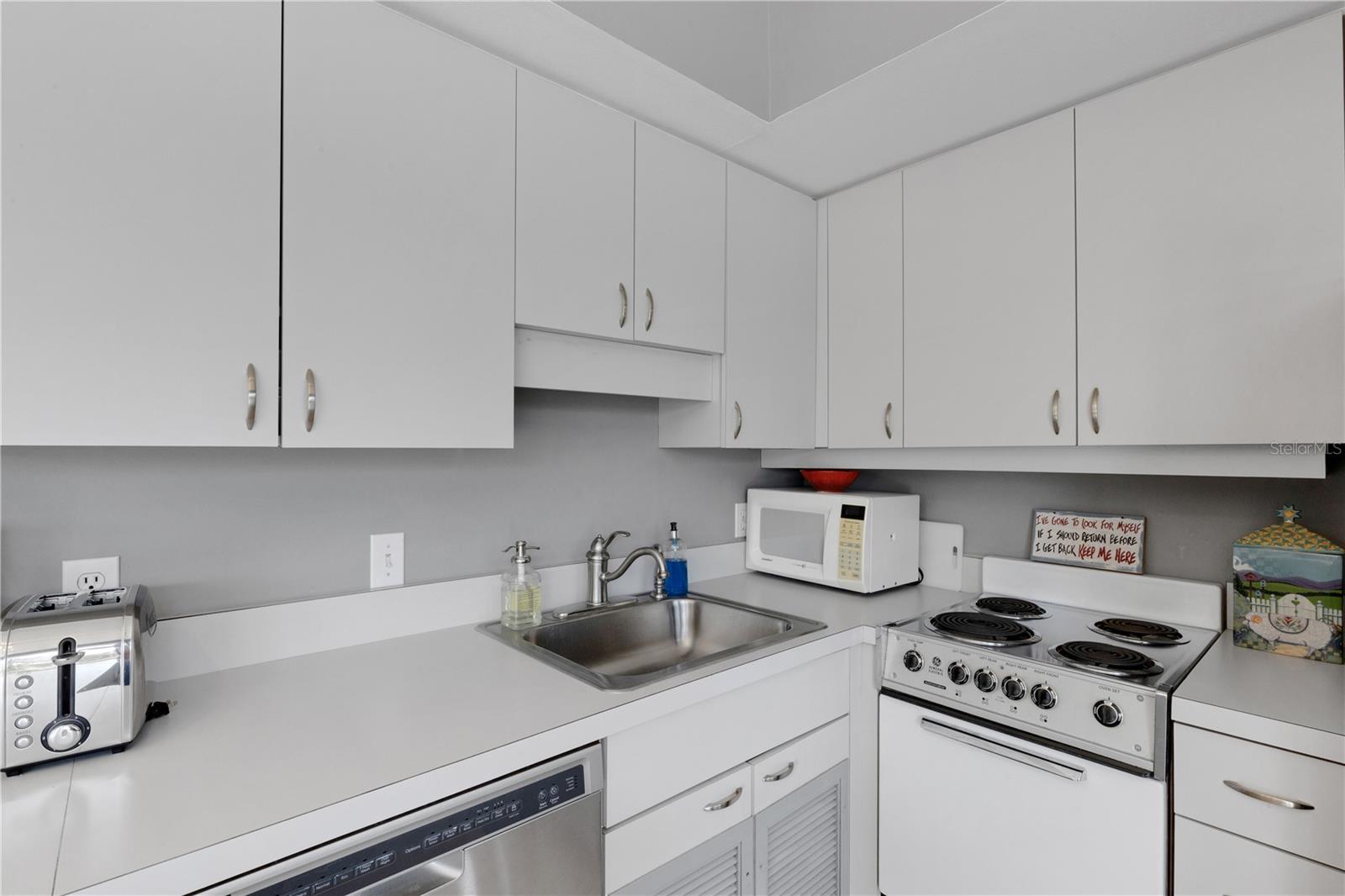 Image 52 of 66 For 62 Sandy Hook Road S