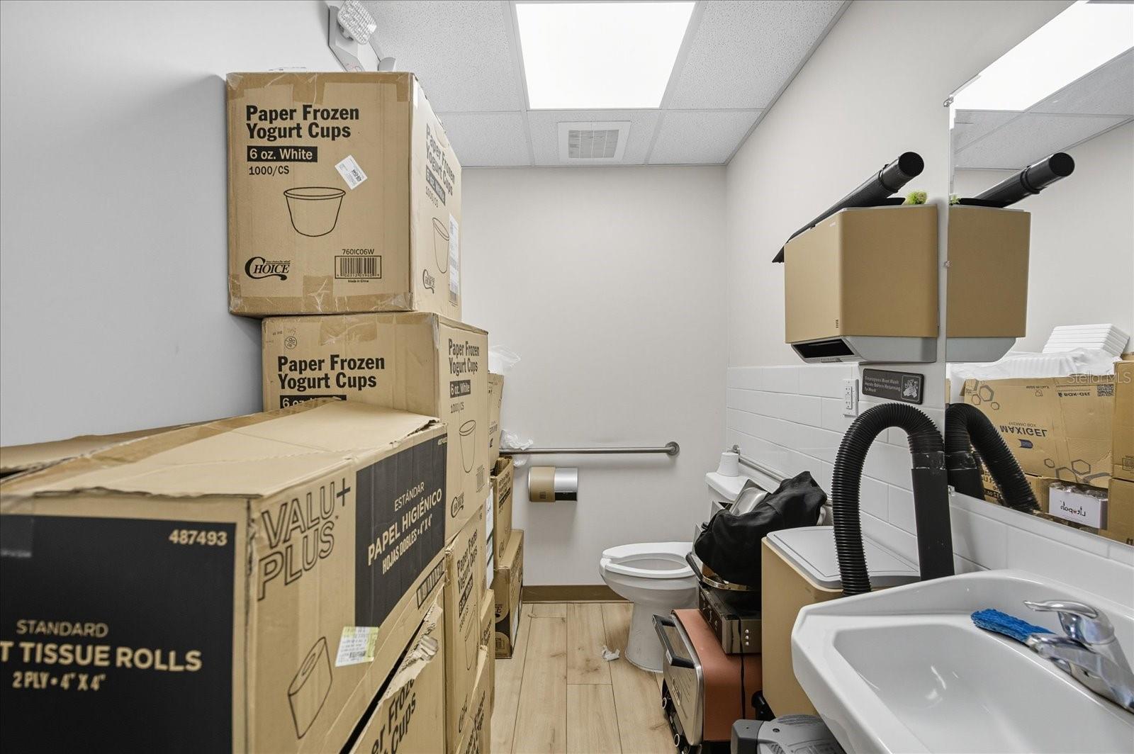 Image 20 of 63 For 1691 Central Avenue