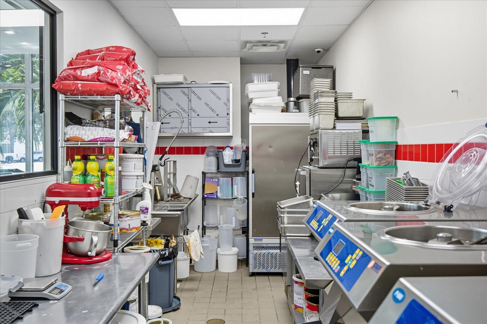 Image 32 of 63 For 1691 Central Avenue