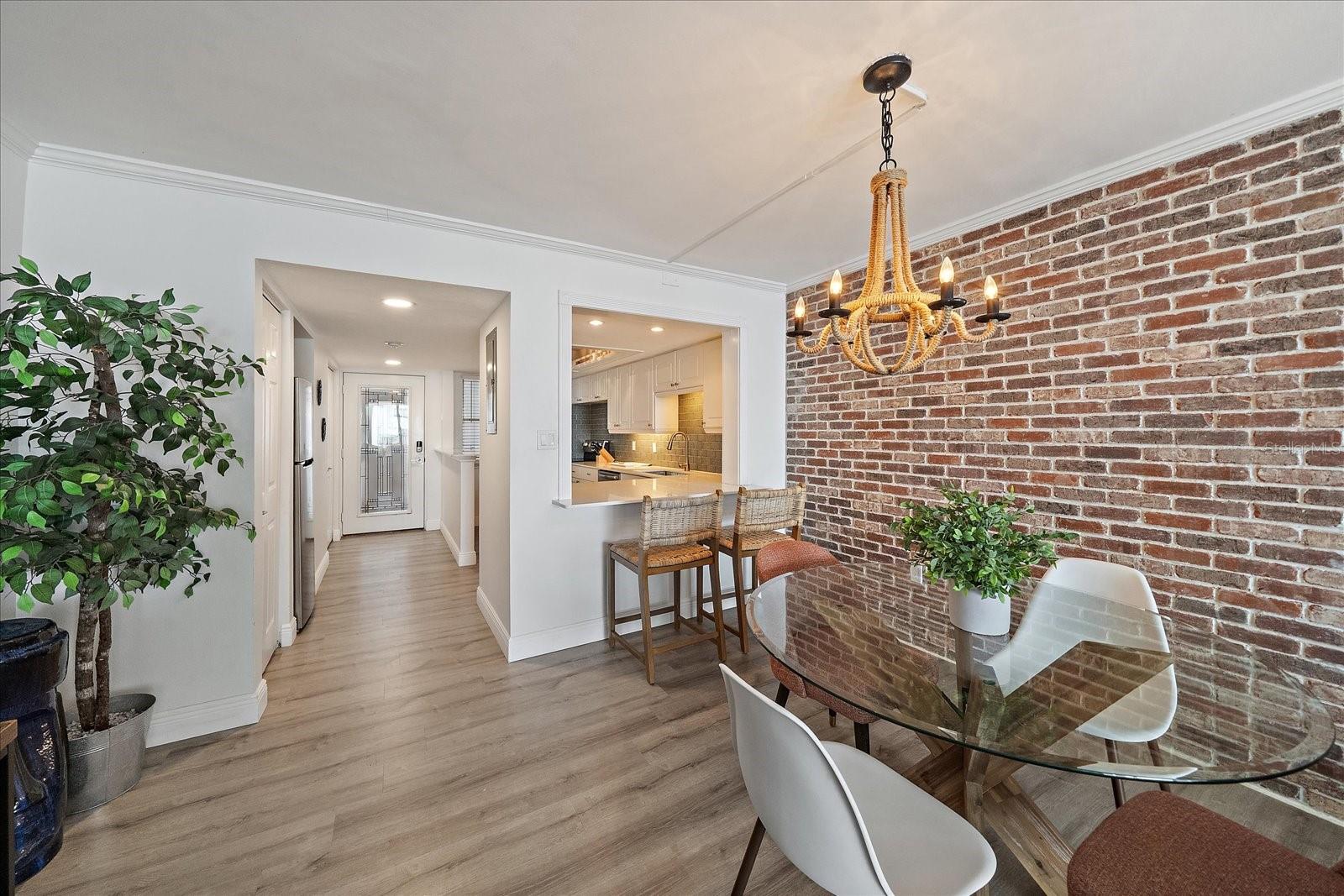 Image 13 of 64 For 1770 Benjamin Franklin Dr  704