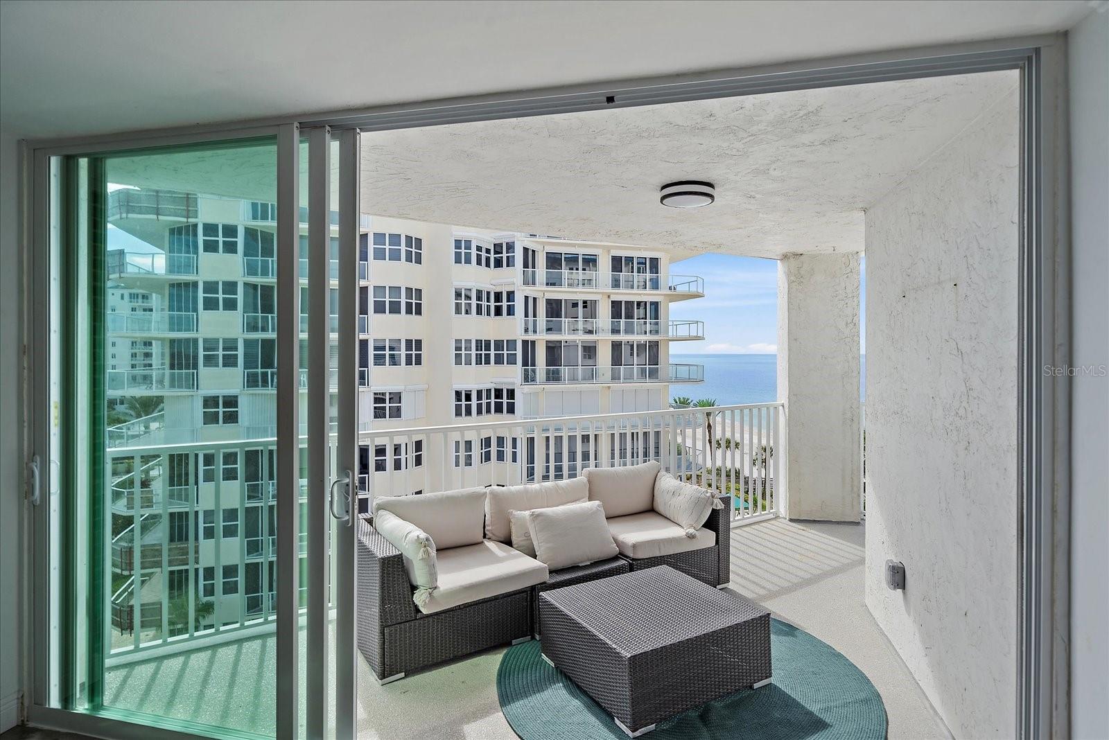 Image 18 of 64 For 1770 Benjamin Franklin Dr  704