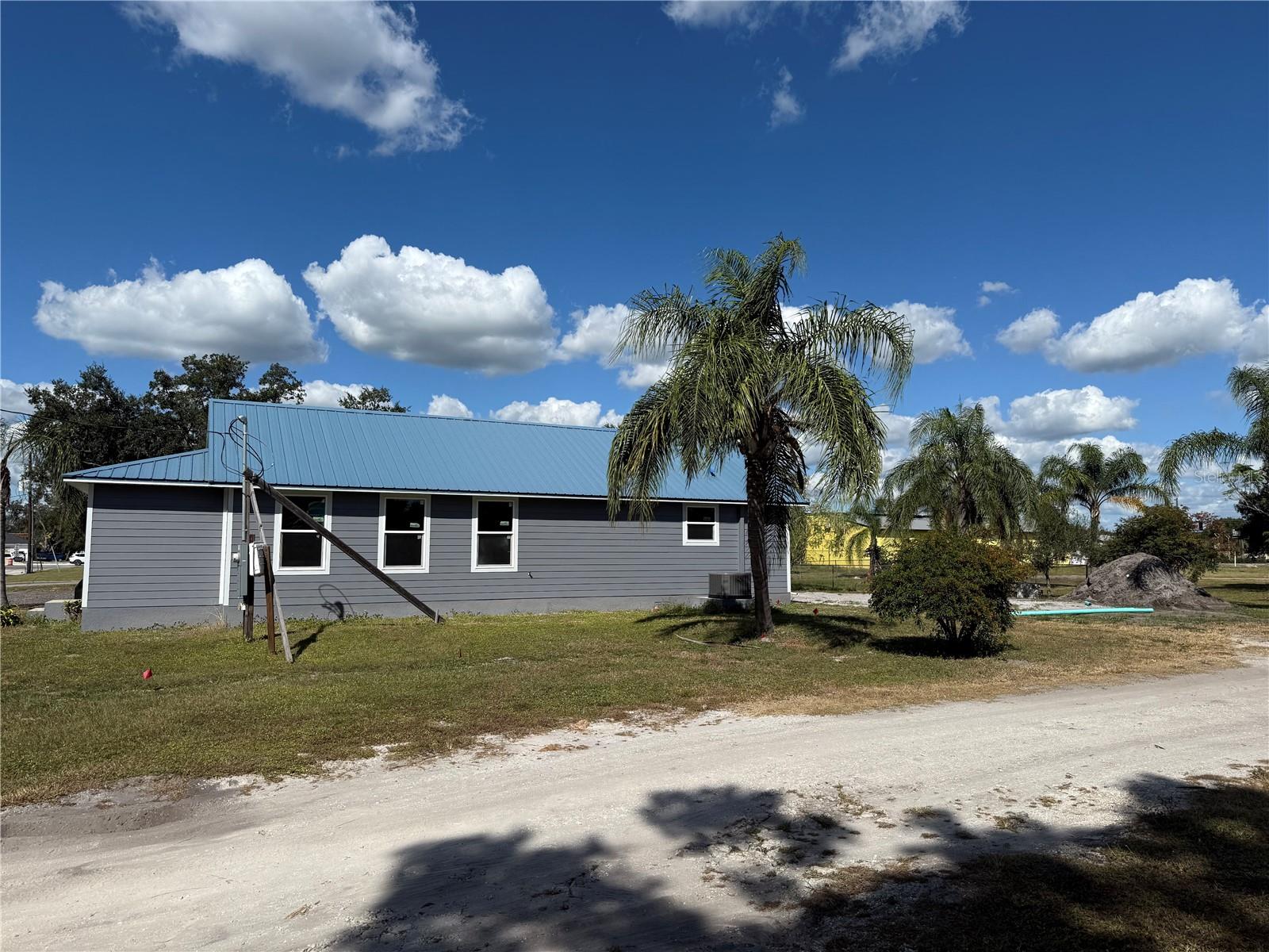 Image 4 of 22 For 103 Rogers Avenue