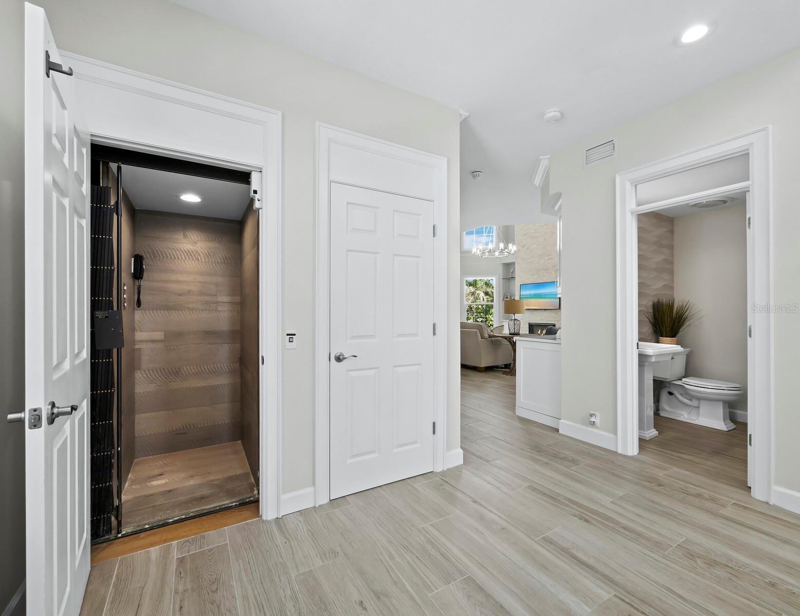 Image 15 of 78 For 3959 Somerset Dr Unit 5