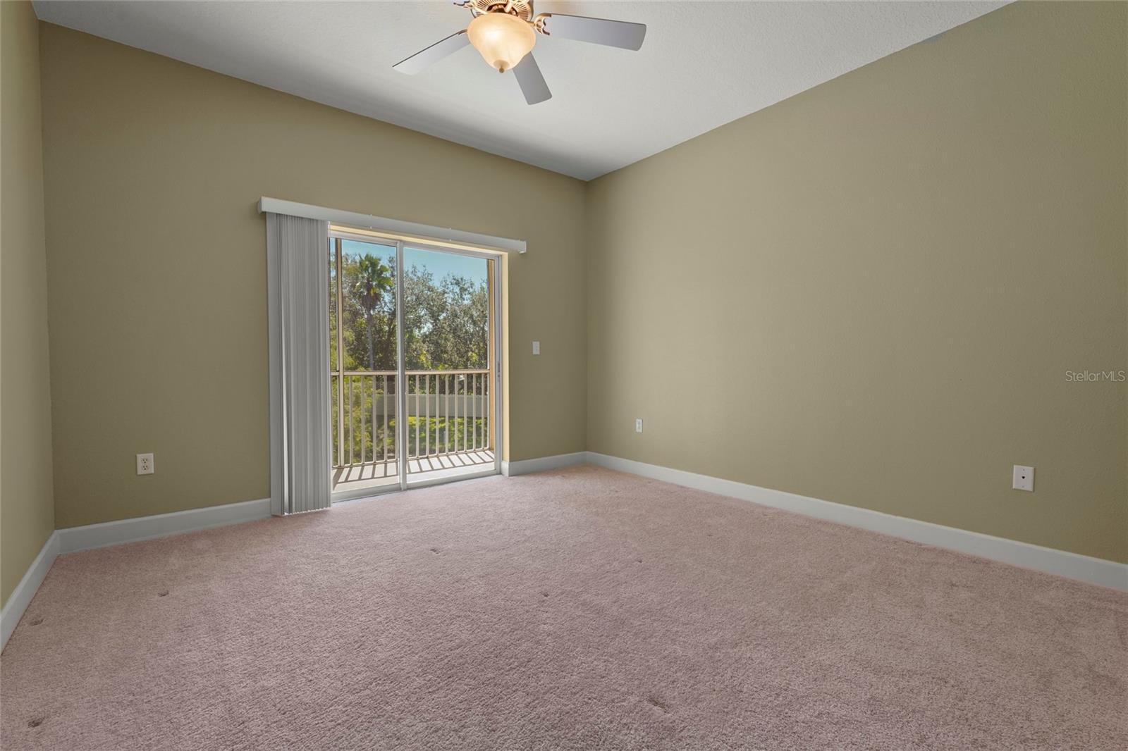 Image 18 of 33 For 3671 Parkridge Circle 8-201
