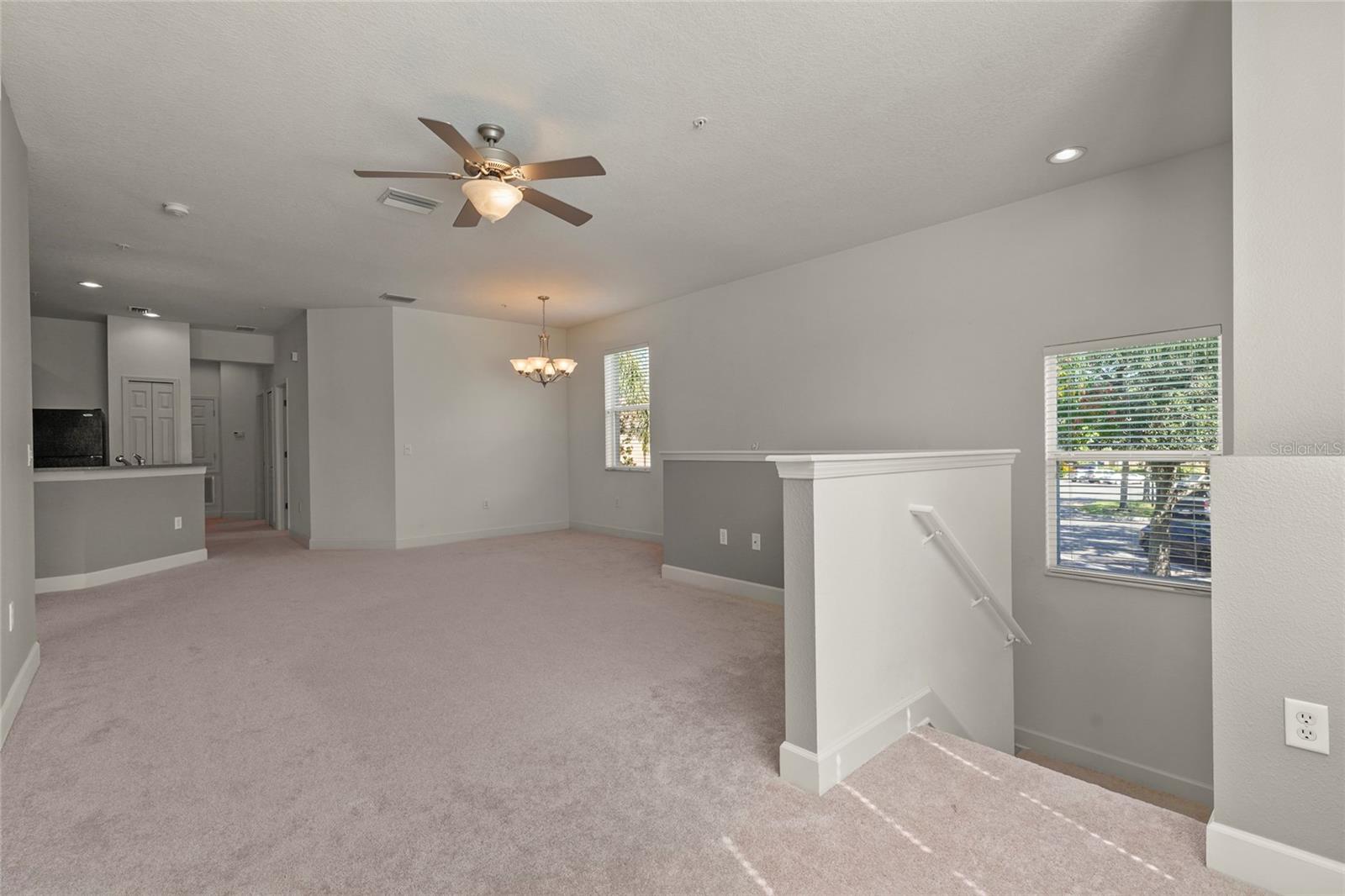 Image 9 of 33 For 3671 Parkridge Circle 8-201