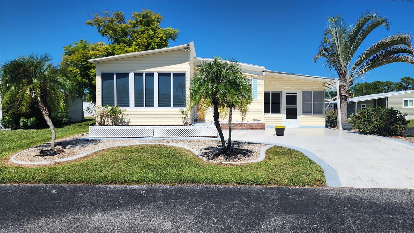 Details for 15 Botany Bay Circle, ENGLEWOOD, FL 34223