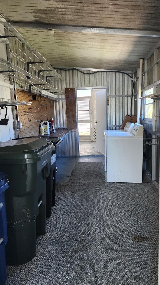 Image 7 of 37 For 15 Botany Bay Circle