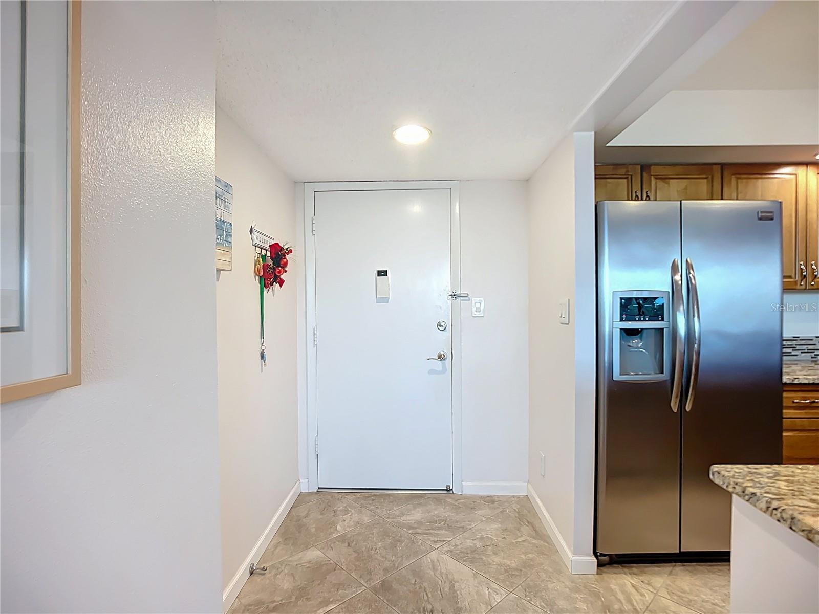 Image 13 of 64 For 6415 Midnight Pass Road 306