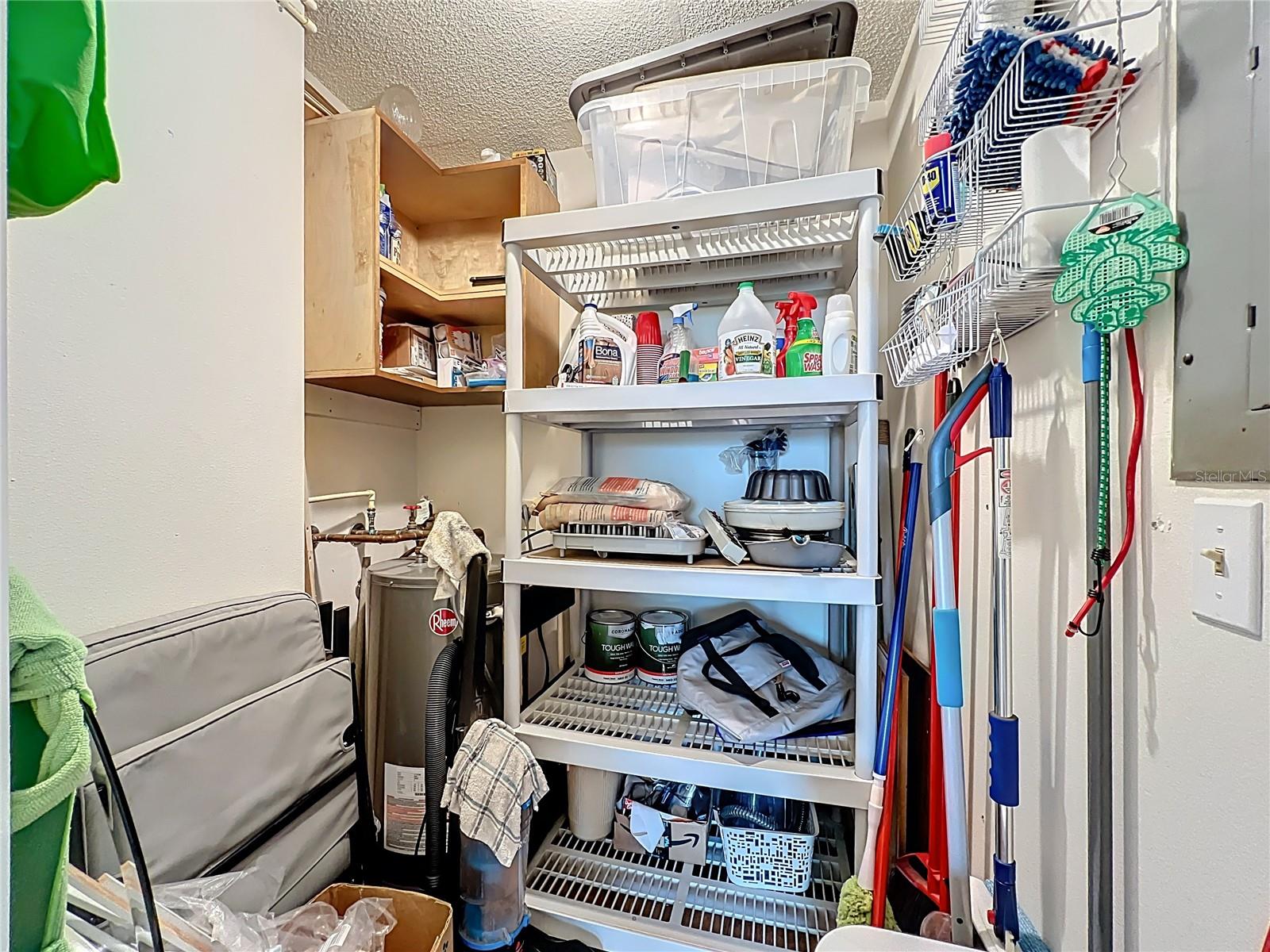 Image 41 of 64 For 6415 Midnight Pass Road 306