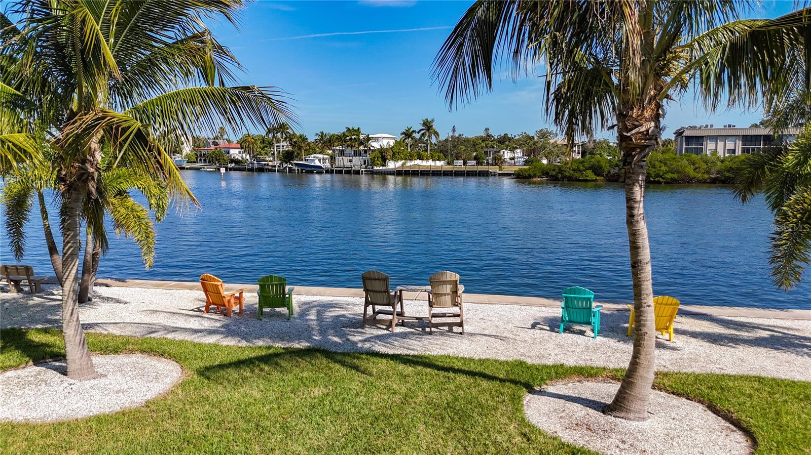 Image 49 of 64 For 6415 Midnight Pass Road 306