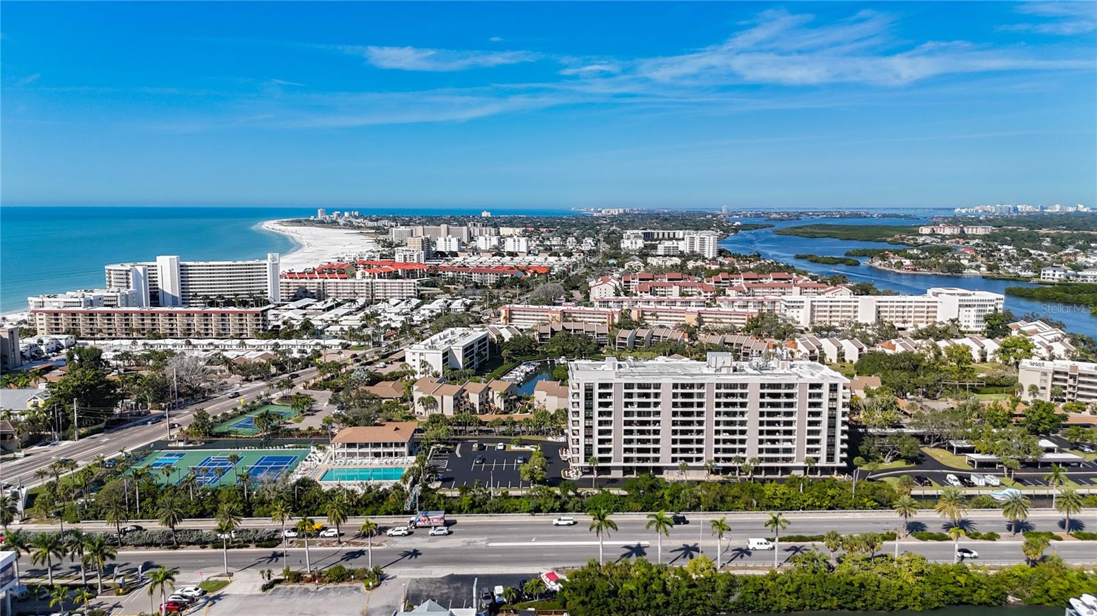 Image 5 of 64 For 6415 Midnight Pass Road 306