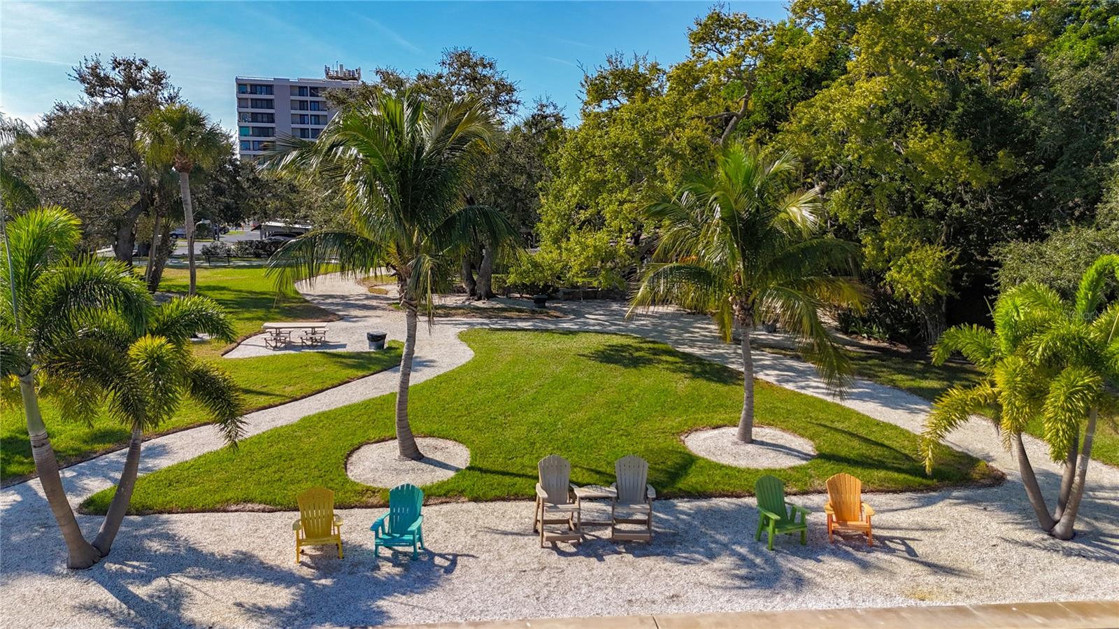 Image 50 of 64 For 6415 Midnight Pass Road 306