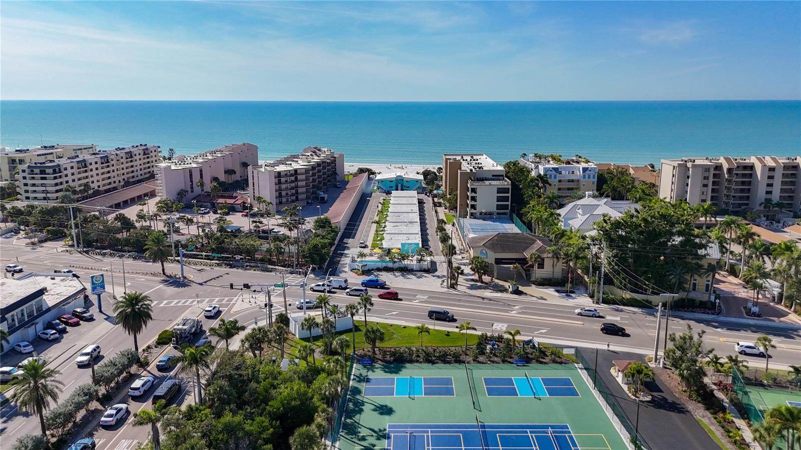 Image 56 of 64 For 6415 Midnight Pass Road 306