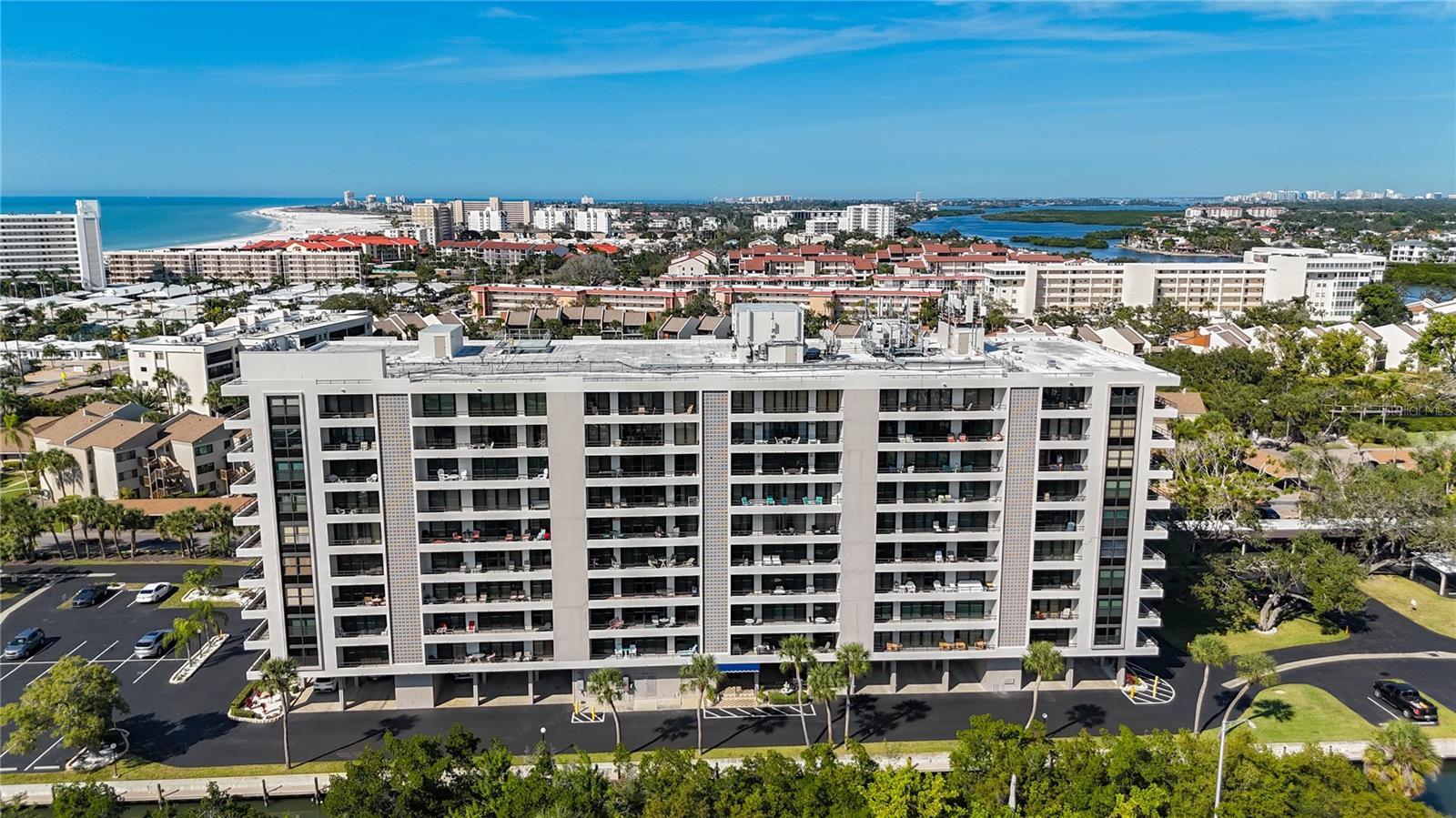 Image 9 of 64 For 6415 Midnight Pass Road 306