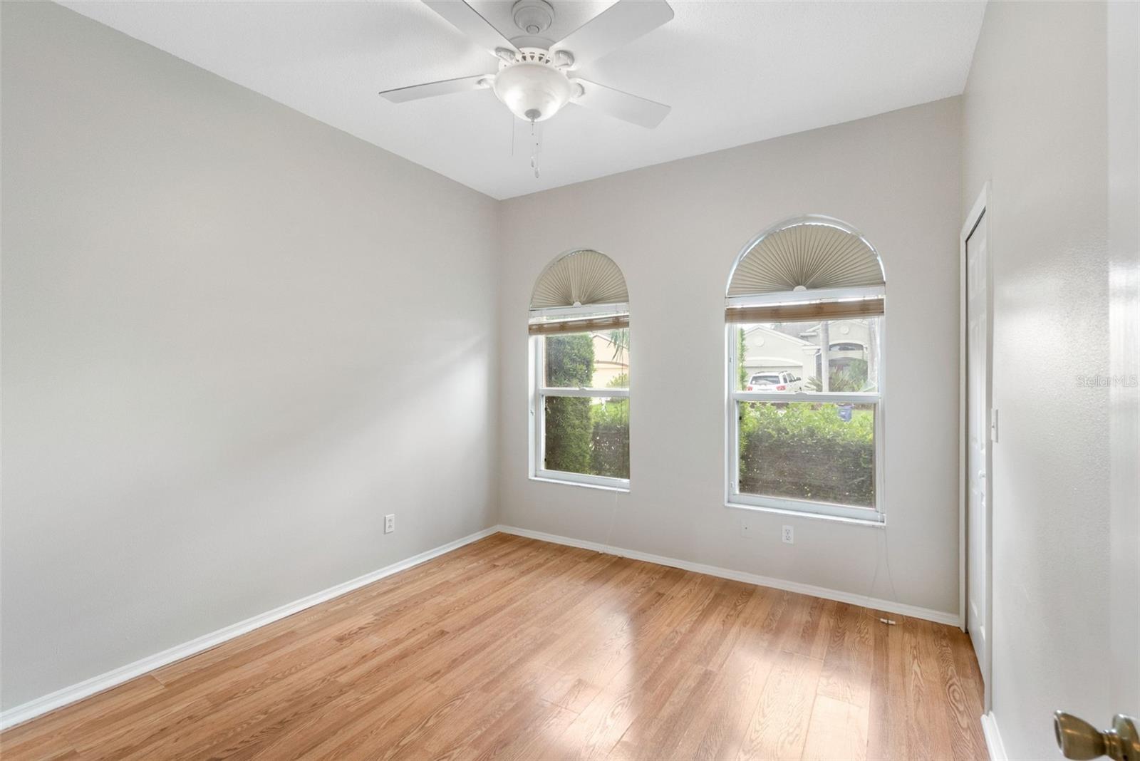 Image 21 of 37 For 4947 Oldham Street