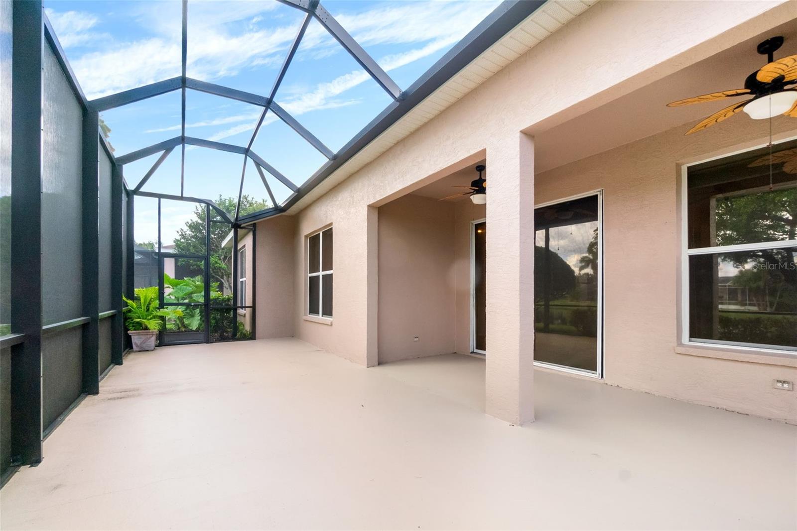 Image 3 of 37 For 4947 Oldham Street