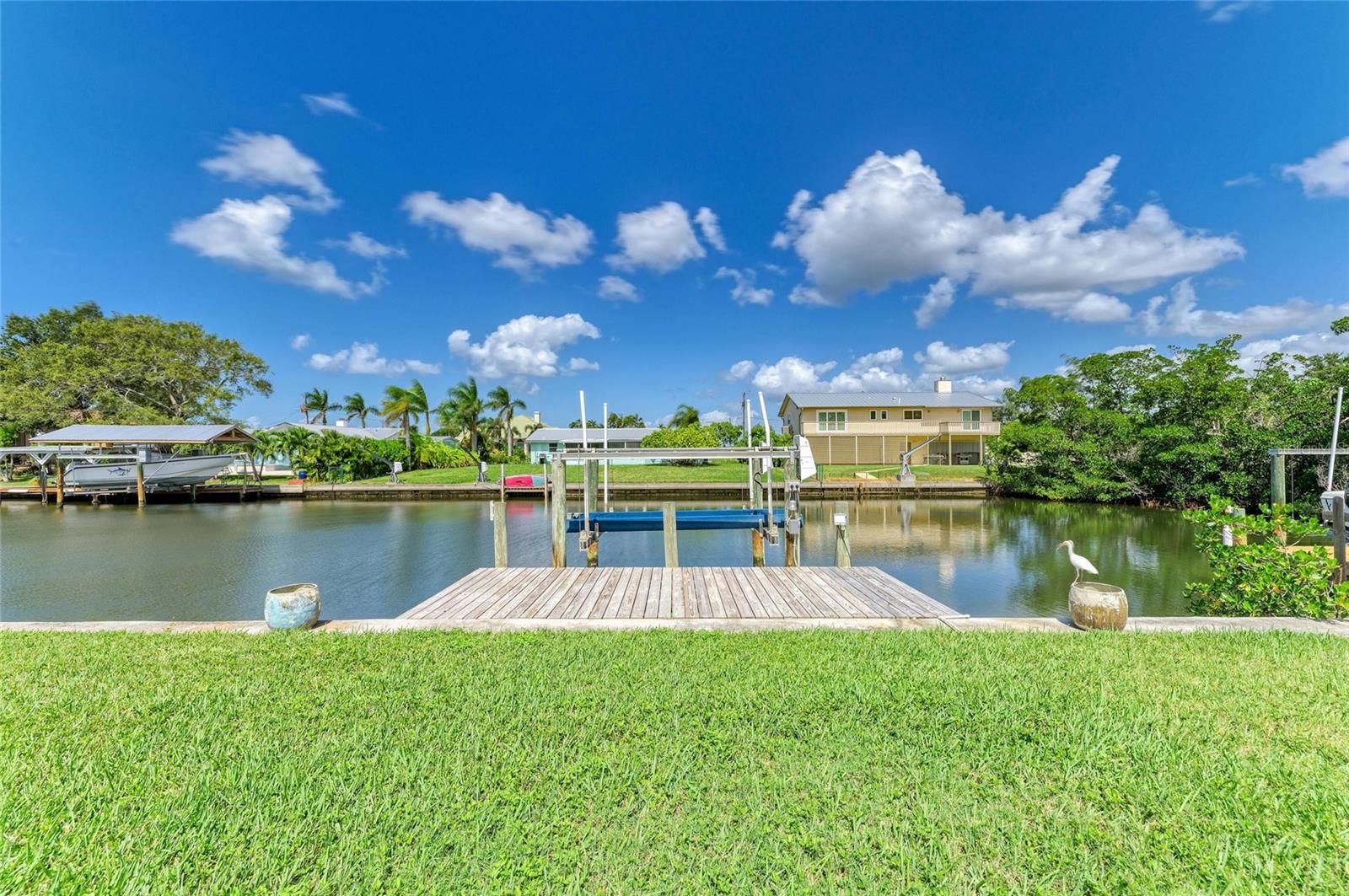 Image 39 of 51 For 4412 Dolphin Lane