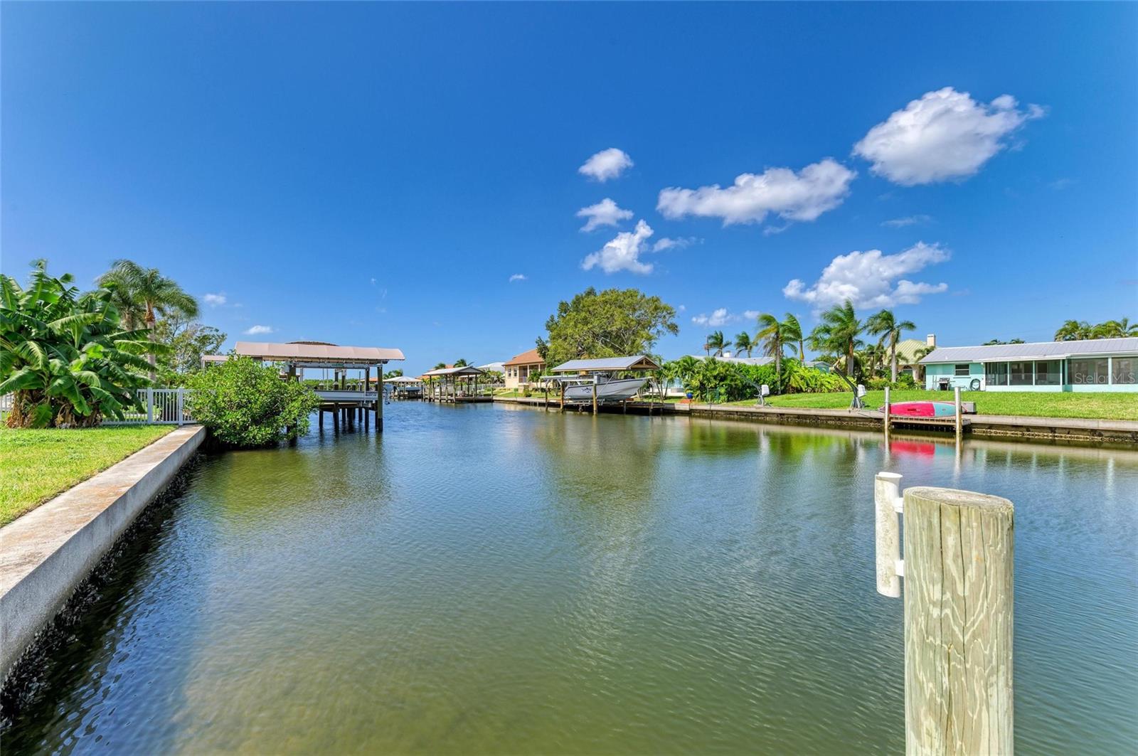 Image 41 of 51 For 4412 Dolphin Lane