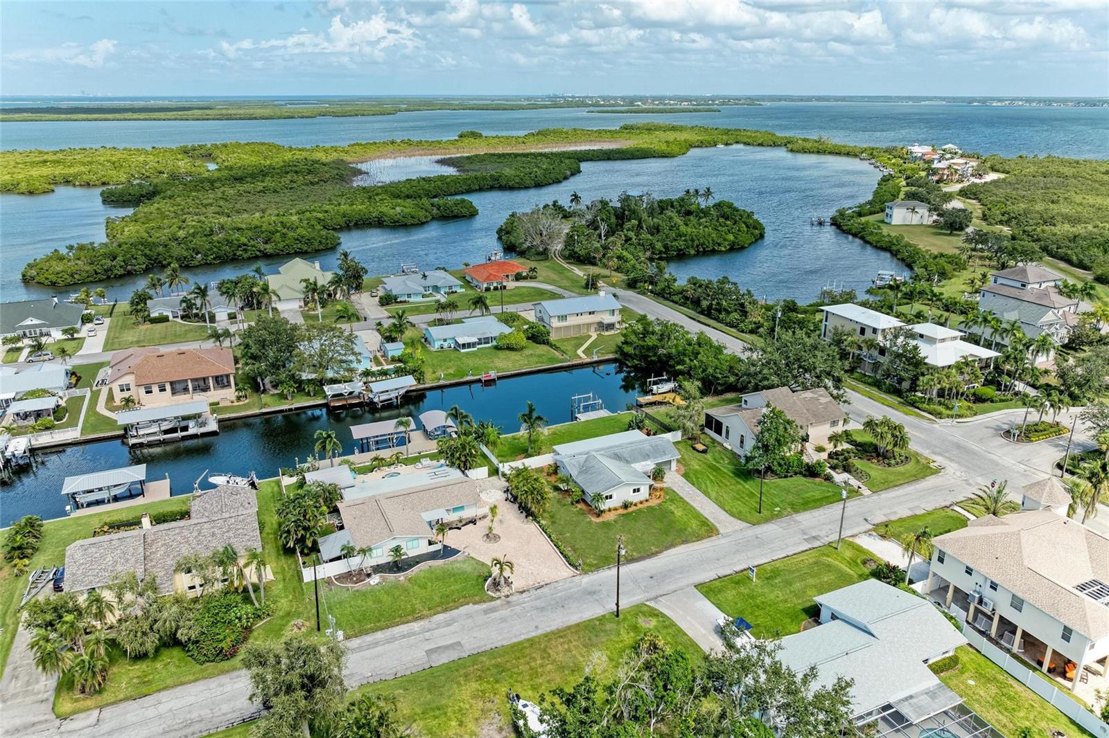 Image 45 of 51 For 4412 Dolphin Lane