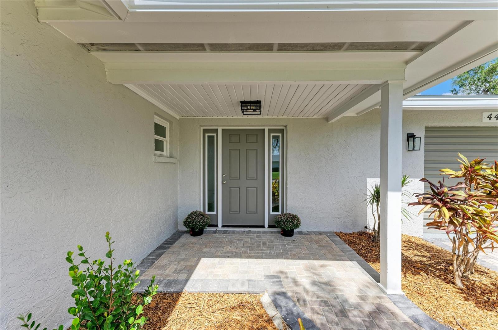 Image 6 of 51 For 4412 Dolphin Lane