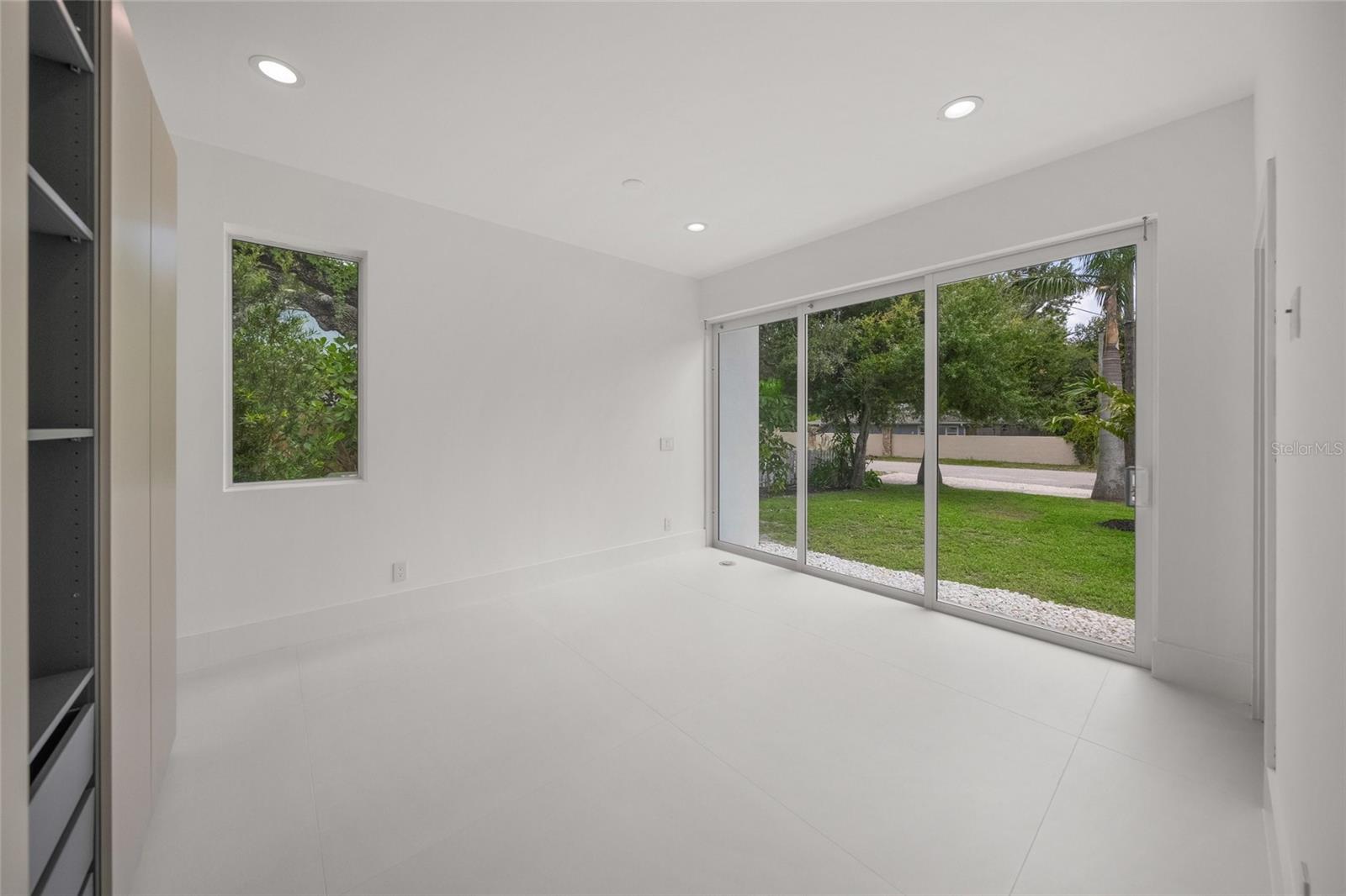Image 38 of 73 For 3500 Bay Shore Road