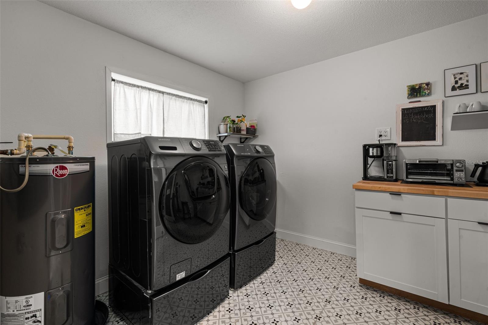Image 42 of 96 For 1239 Pinebrook Way