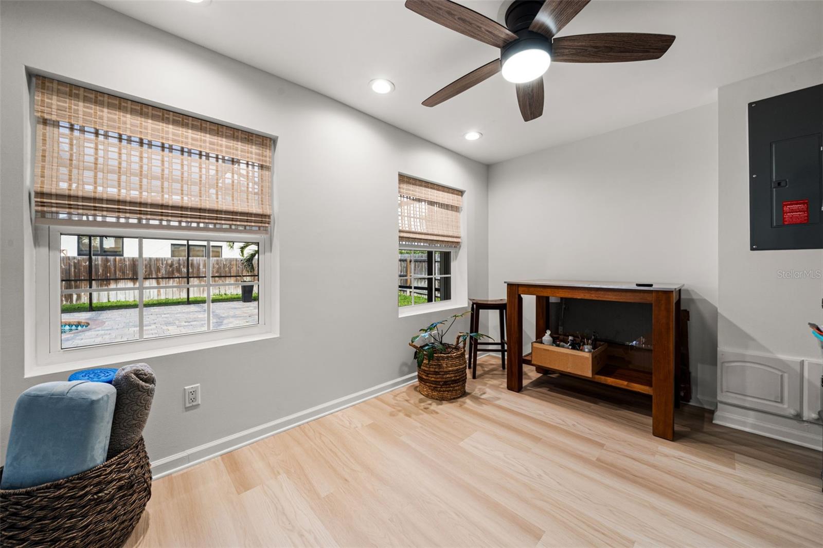 Image 49 of 96 For 1239 Pinebrook Way
