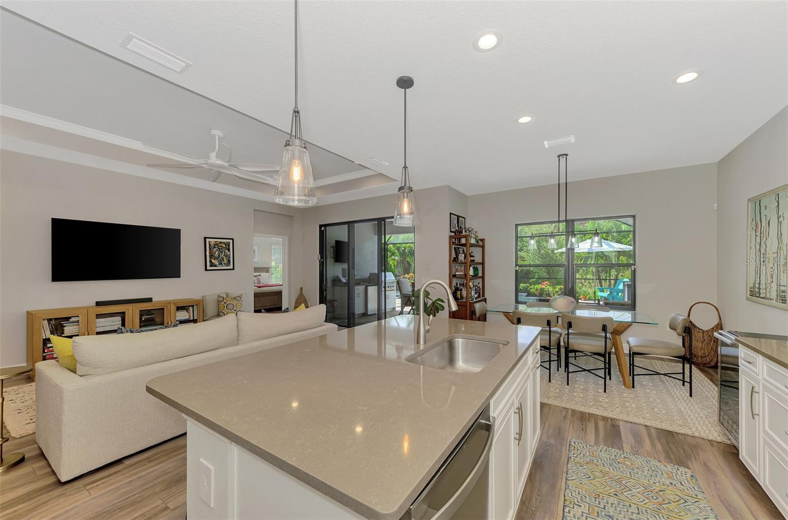 Image 18 of 68 For 284 Caserta Court