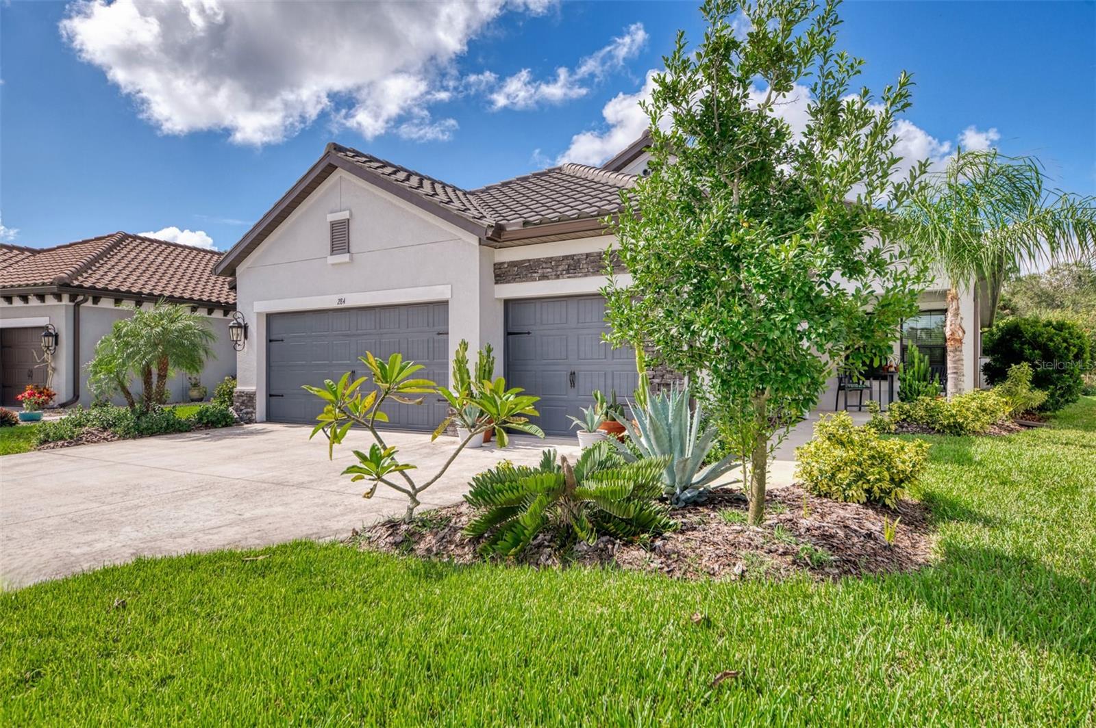 Image 3 of 68 For 284 Caserta Court