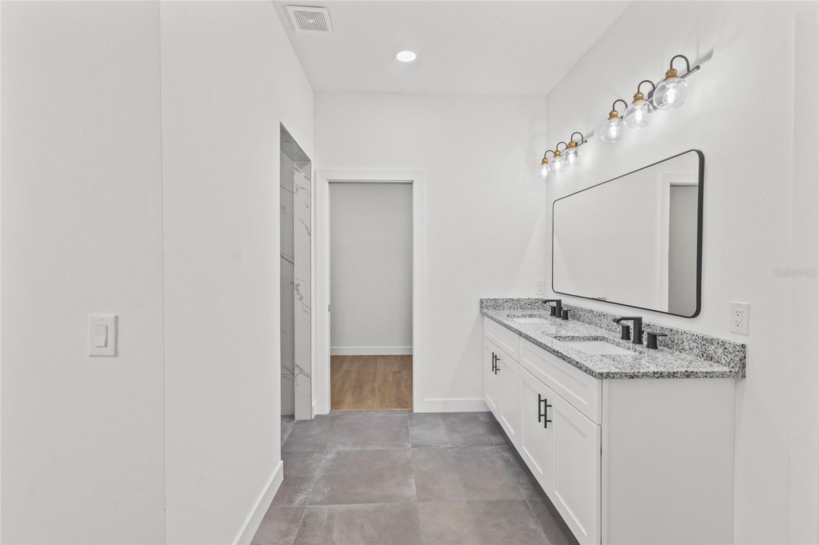 Image 14 of 23 For 3303 Steadman Street