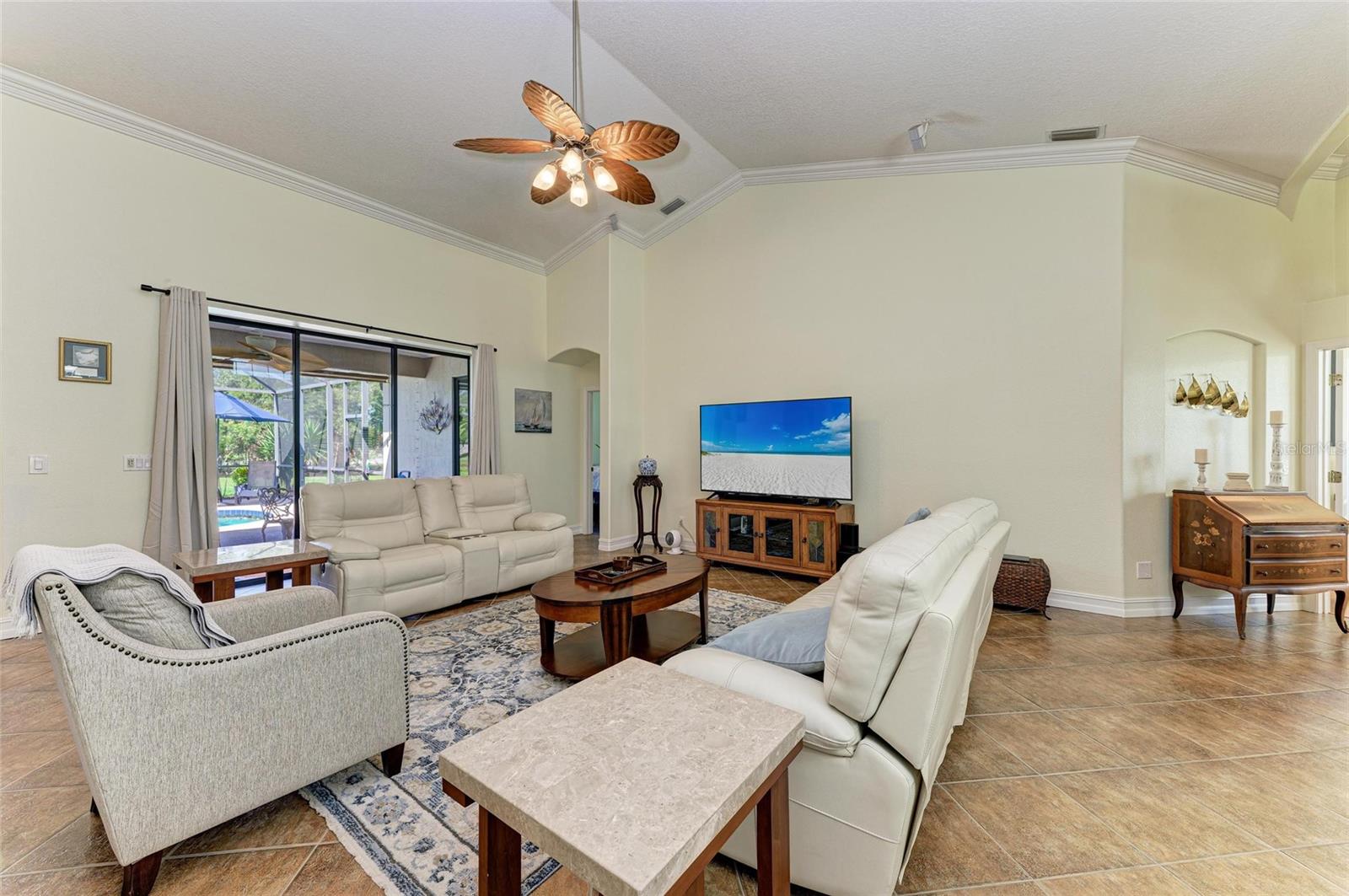 Image 10 of 44 For 6211 90th Avenue Circle E