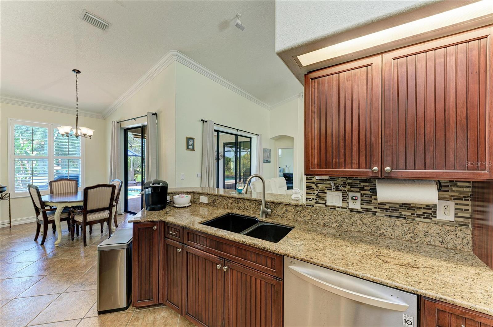 Image 18 of 44 For 6211 90th Avenue Circle E